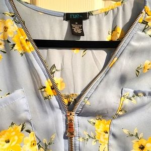 Rue 21 Zipper Blouse
